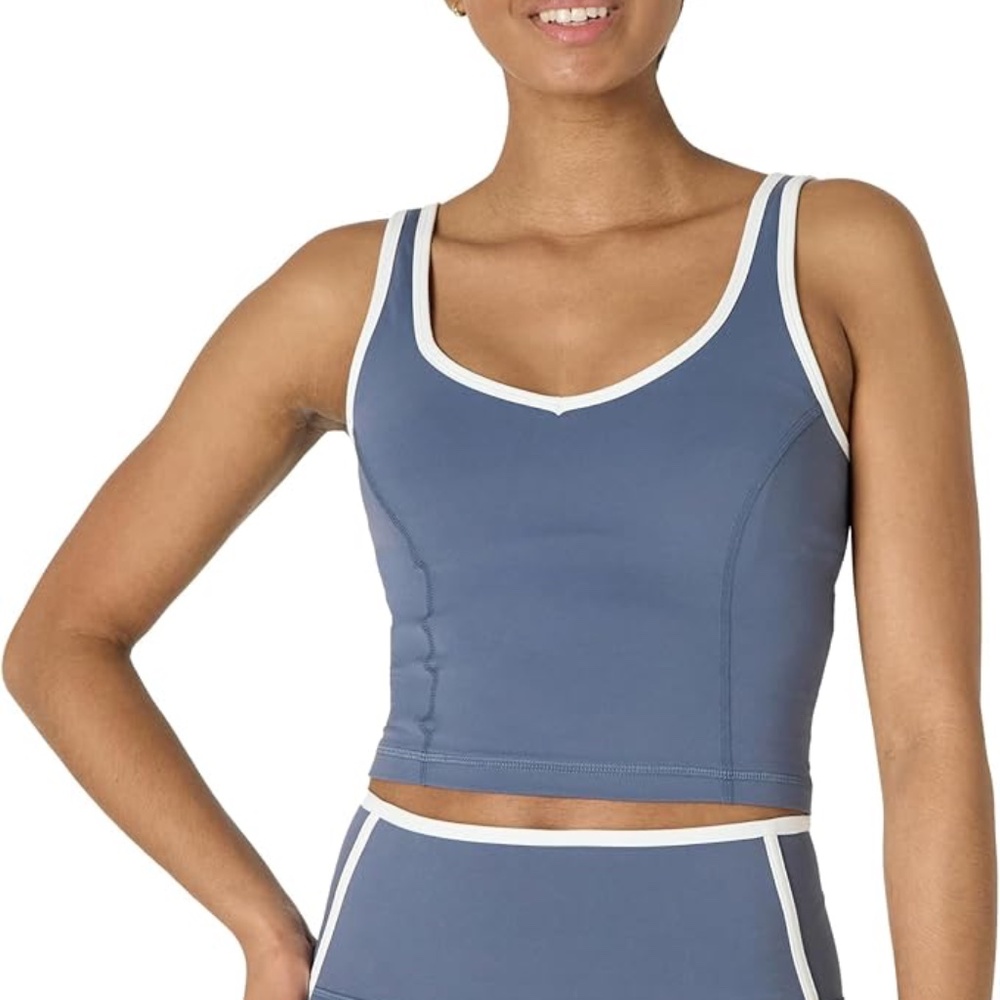Amazon Essentials Womens Active FormFlex top and leggings